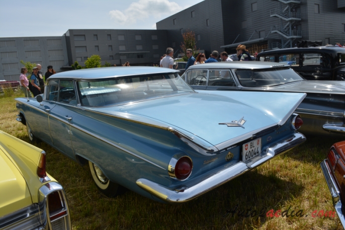 Buick LeSabre 1. generacja 1959-1960 (1959 hardtop 4d), lewy tył