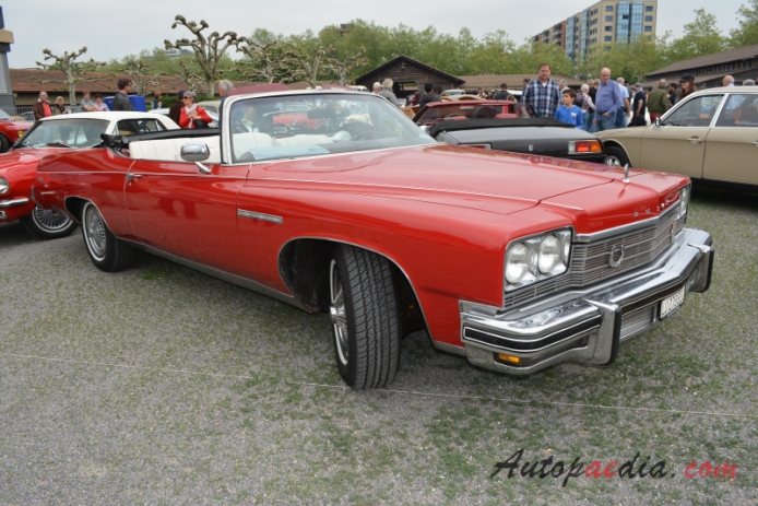 Buick LeSabre 4th generation 1971-1976 (1975 Custom convertible), right front view