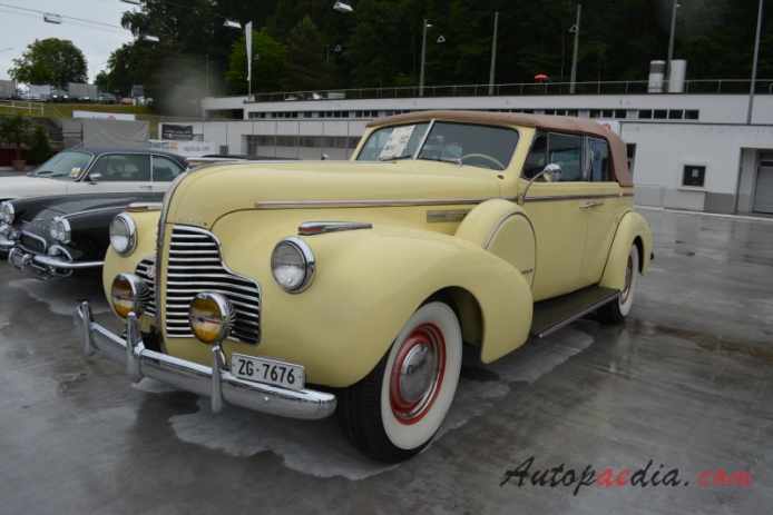 Buick Limited 2. series 1936-1942 (1940 Buick Series 80 phaeton Convertible 4d), lewy przód