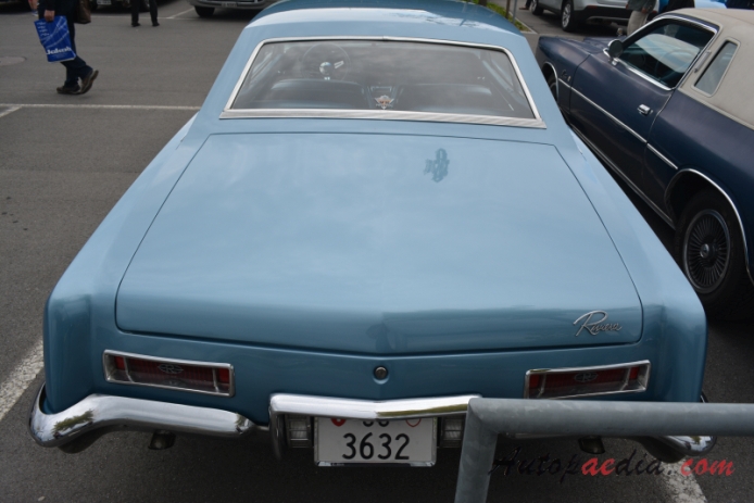 Buick Riviera 1. generacja 1963-1965 (1964 hardtop 2d), tył