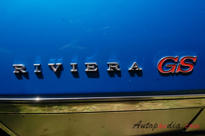 Buick Riviera 2. generacja 1966-1970 (1969 GS hardtop 2d), emblemat bok 