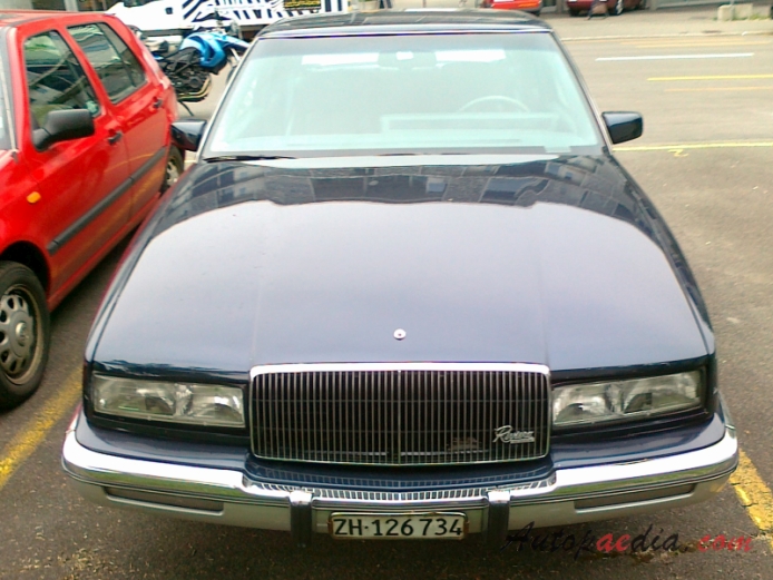 Buick Riviera 7th generation 1987-1993 (1989-1993 Coupé 2d), front view