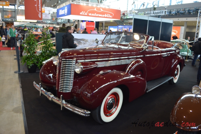 Buick Roadmaster 2ng generation 1938-1939 (1938 convertible 2d), left front view