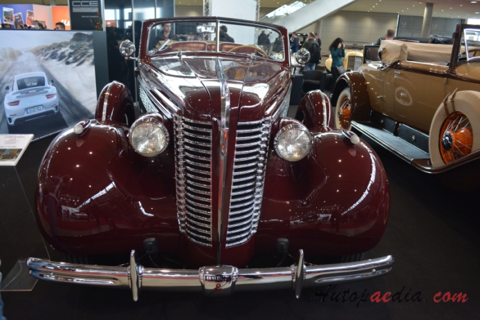 Buick Roadmaster 2ng generacja 1938-1939 (1938 convertible 2d), przód
