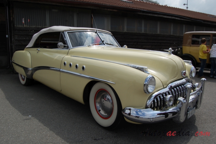 Buick Roadmaster 5th generation 1949-1953 (1949 convertible 2d), right front view
