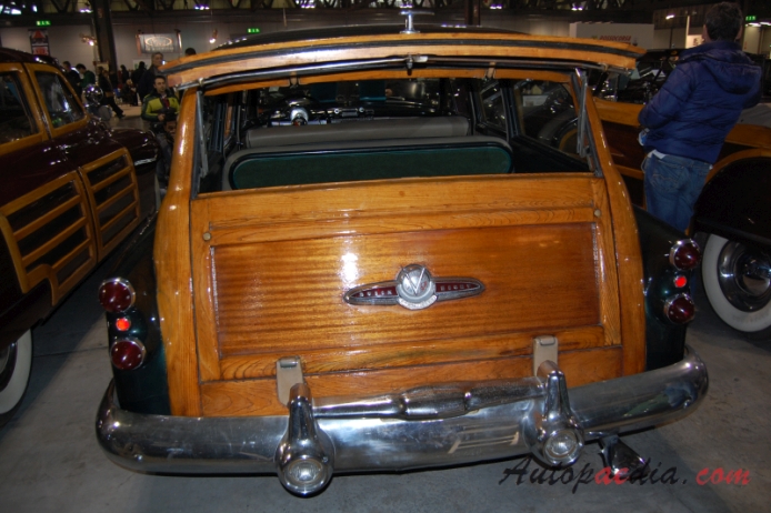 Buick Roadmaster 5th generation 1949-1953 (1953 estate wagon 5d), rear view