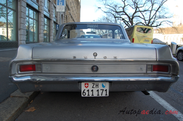 Buick Skylark 2nd generation 1961-1963 (1963 Buick Special Skylark hardtop 2d), rear view