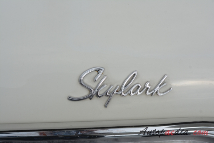Buick Skylark 3. generacja 1964-1972 (1965 convertible 2d), emblemat tył 