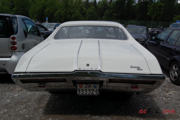Buick Skylark 3rd generation 1964-1972 (1968 Custom hardtop Coupé 2d), rear view