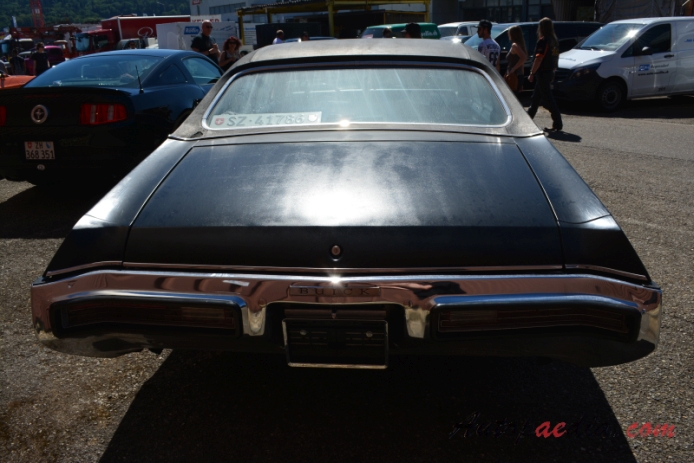 Buick Skylark 3rd generation 1964-1972 (1972 Custom hardtop 4d), rear view