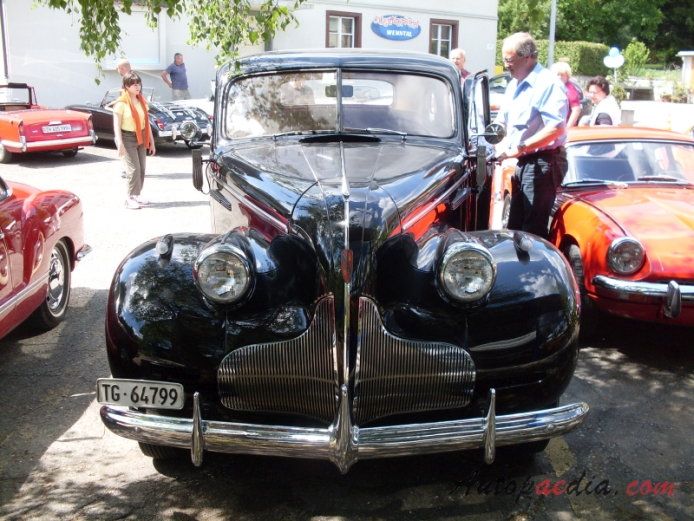 Buick Special 2nd series (Special Series 40) 1936-1949 (1939 saloon 4d), front view