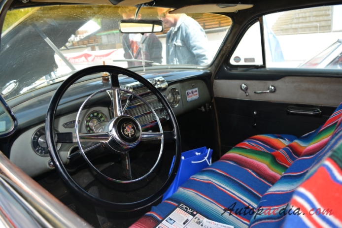 Buick Special 3. series 1949-1958 (1951 sedan 2d), wnętrze