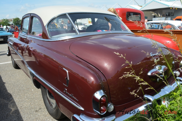 Buick Special 3. series 1949-1958 (1951 sedan 2d), lewy tył
