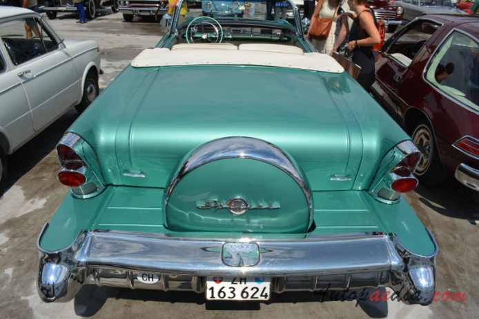 Buick Special 3. series 1949-1958 (1957 convertible 2d), tył