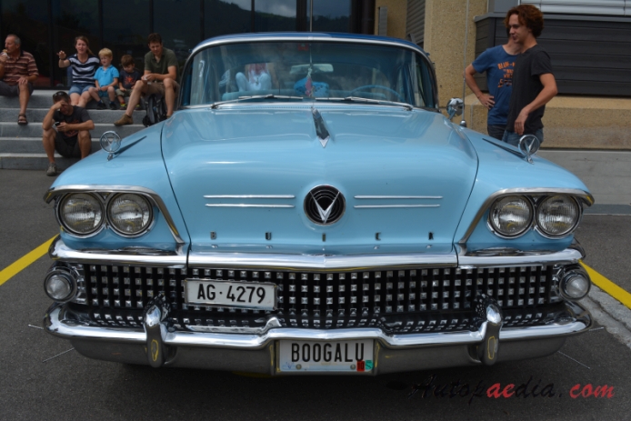 Buick Special 3. series 1949-1958 (1958 sedan 4d), przód