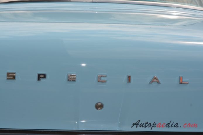 Buick Special 3rd series 1949-1958 (1958 sedan 4d), rear emblem  