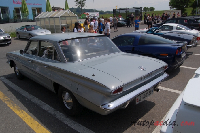 Buick Special 4. series 1961-1963 (1961 sedan 4d), lewy tył
