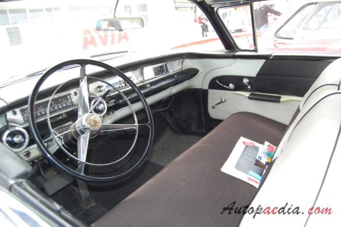 Buick Super 4th generation 1954-1958 (1957 Coupé 2d), interior