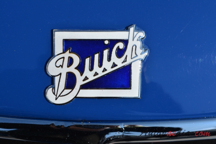 Buick C8 Racing Car 1939, emblemat przód 