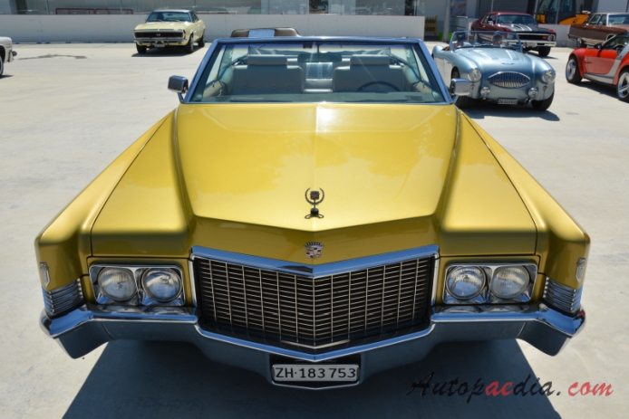 Cadillac Coupé DeVille 6. generacja 1965-1970 (1970 convertible 2d), przód