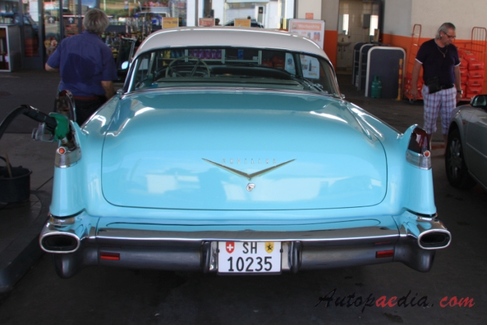 Cadillac Sedan DeVille 1st generation 1956-1958 (1956 Cadillac Series 62 Sedan DeVille hardtop 4d), rear view