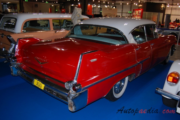Cadillac Sedan DeVille 1st generation 1956-1958 (1957 Cadillac Series 62 Sedan DeVille hardtop 4d), right rear view