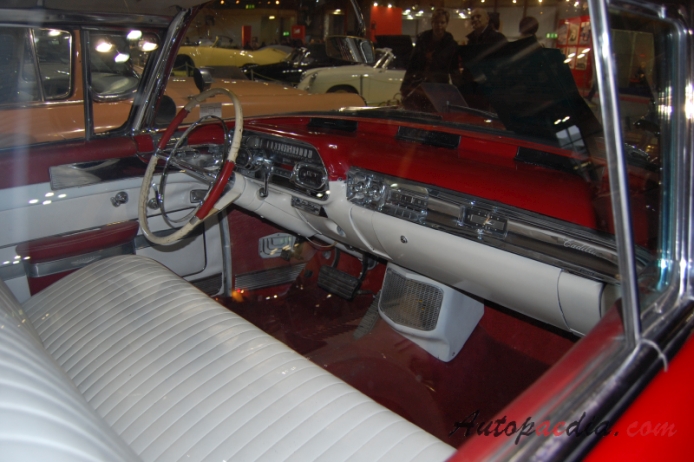 Cadillac Sedan DeVille 1st generation 1956-1958 (1957 Cadillac Series 62 Sedan DeVille hardtop 4d), interior