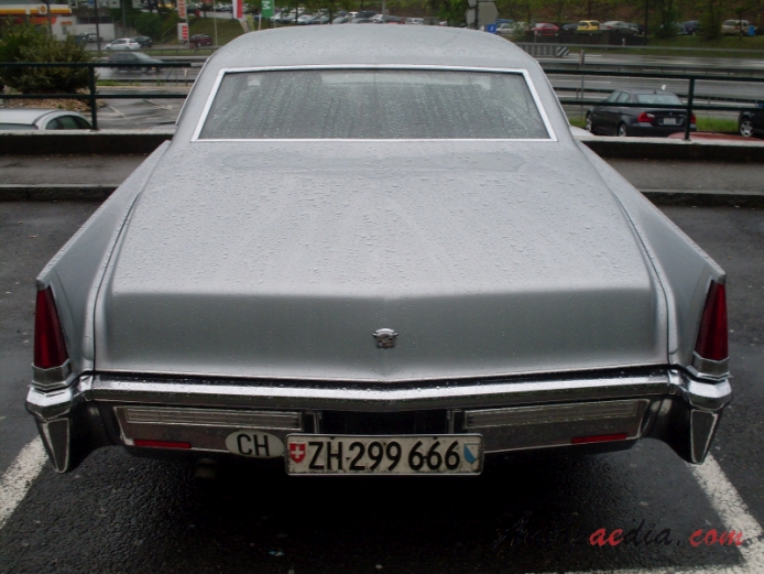 Cadillac Sedan DeVille 4. generacja 1965-1970 (1969 hardtop 4d), tył