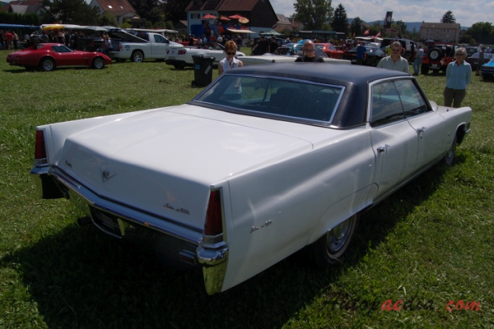 Cadillac Sedan DeVille 4. generacja 1965-1970 (1969 hardtop 4d), lewy tył