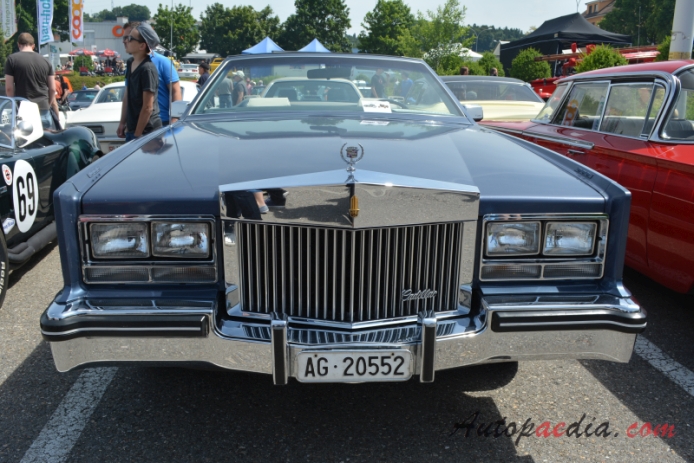 Cadillac Eldorado 10. generacja 1979-1985 (1985 Cadillac Eldorado Biarritz convertible 2d), przód