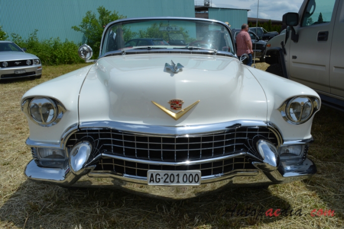 Cadillac Eldorado 2. generacja 1954-1956 (1955 convertible 2d), przód