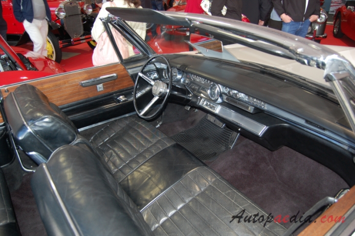 Cadillac Eldorado 7. generacja 1965-1966 (1966 convertible 2d), wnętrze
