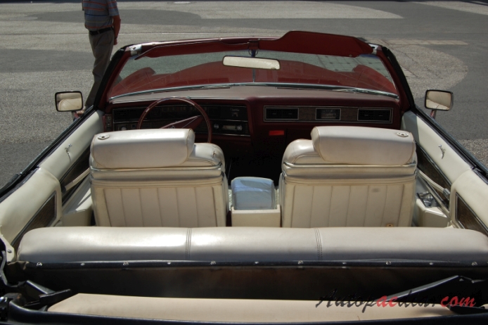 Cadillac Eldorado 9th generation 1971-1978 (1971 convertible 2d), interior