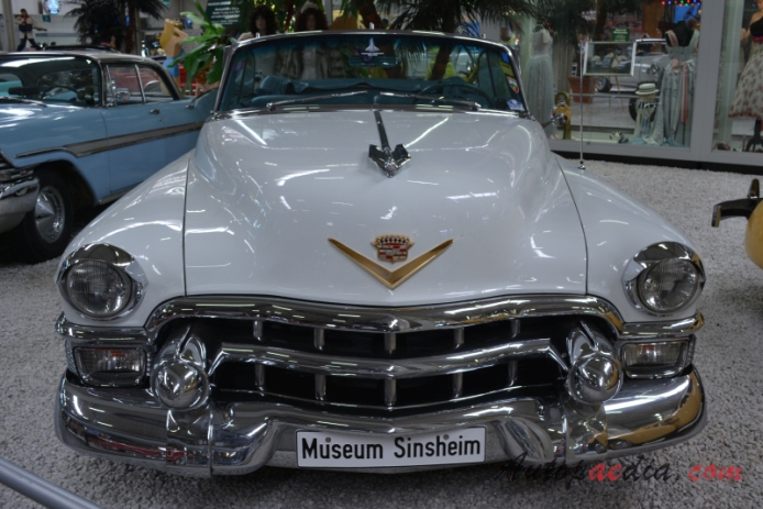 Cadillac Series 62 3rd generation 1948-1953 (1953 cabriolet 2d), front view