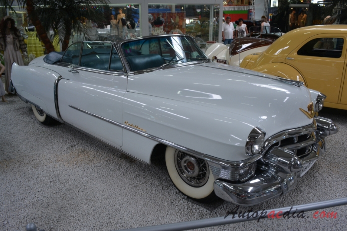 Cadillac Series 62 3rd generation 1948-1953 (1953 cabriolet 2d), right front view