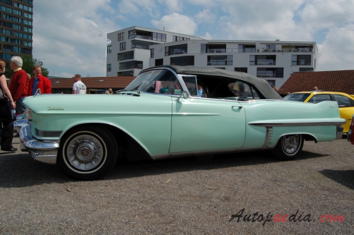 Cadillac Series 62 5th generation 1957-1958 (1957 convertible 2d), left side view