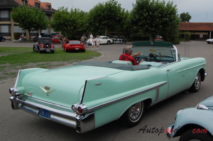 Cadillac Series 62 5th generation 1957-1958 (1957 convertible 2d), right rear view