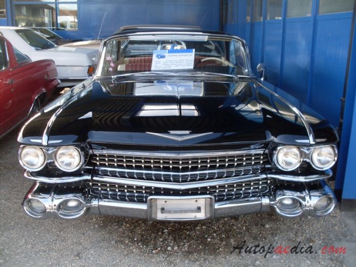 Cadillac Series 62 6th generation 1959-1960 (1959 6239 Flatroof sedan 4d), front view