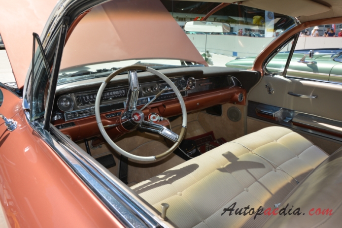 Cadillac Series 62 7. generacja 1961-1964 (1961 hardtop 4d), wnętrze
