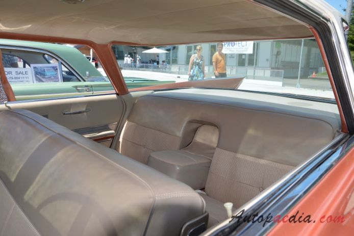 Cadillac Series 62 7th generation 1961-1964 (1961 hardtop 4d), interior