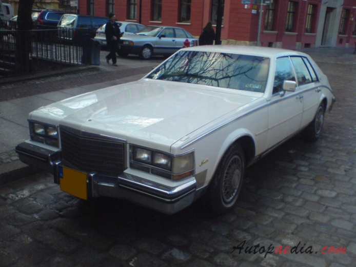 Cadillac Seville 2nd generation 1980-1985 (1985 Commemorative Edition sedan 4d), left front view