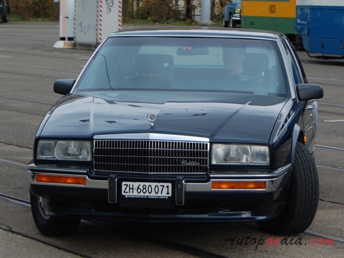Cadillac Seville 3rd generation 1986-1991 (1990-1991 4.5 Port Fül Injecion V8 sedan 4d), front view