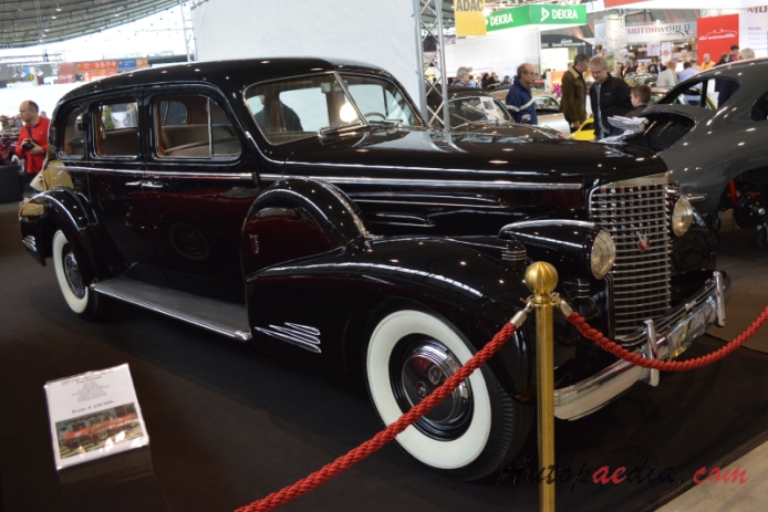 Cadillac Series 90 1930-1940 (1939 V16 Saloon 4d), prawy przód