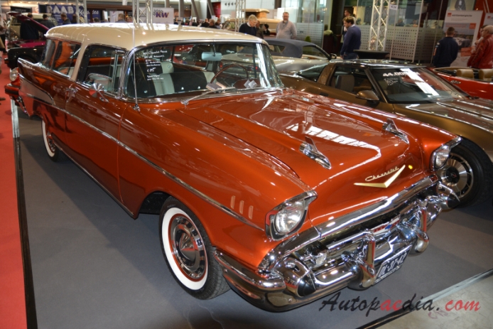 Chevrolet Bel Air 2nd generation 1955-1957 (1957 Nomad Station Wagon 3d), right front view