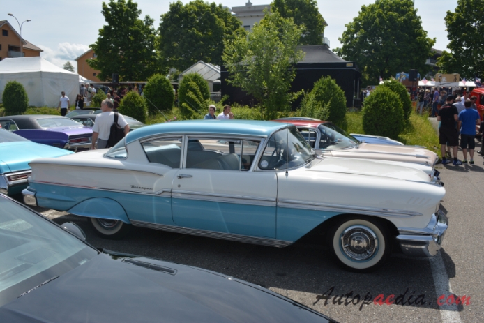 Chevrolet Biscayne 1st generation 1958-1960 (1958 sedan 2d), right side view