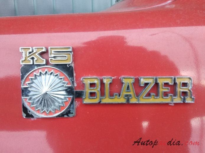 Chevrolet K5 Blazer 2nd generation 1973-1991 (1979 Chevrolet K5 Blazer Cheyenne SUV 3d), side emblem 