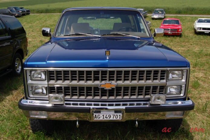 Chevrolet K5 Blazer 2. generacja 1973-1991 (1981-1982 Chevrolet K5 Blazer Silverado SUV 3d), przód