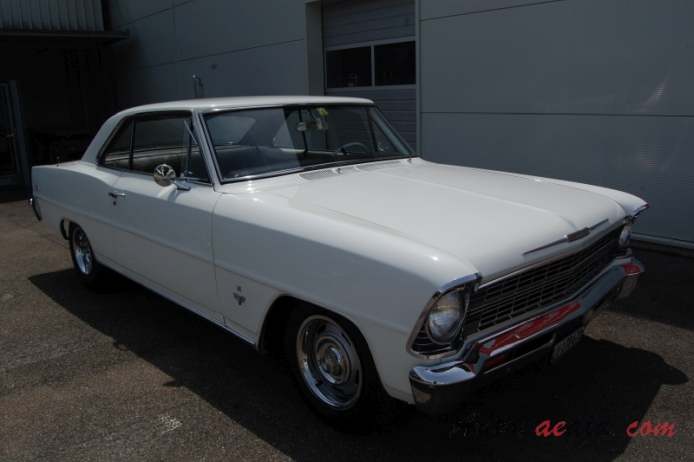 Chevrolet Chevy II 2nd generation 1966-1967 (1967 hardtop 2d), right front view