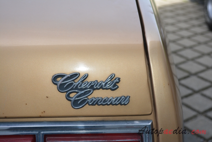 Chevrolet Concours 1976-1977 (1976 sedan 4d), rear emblem  