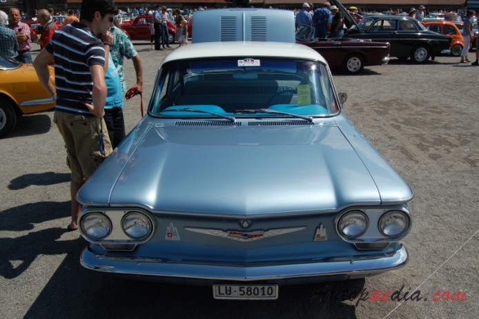 Chevrolet Corvair 1. generacja 1960-1964 (1960 sedan 4d), przód